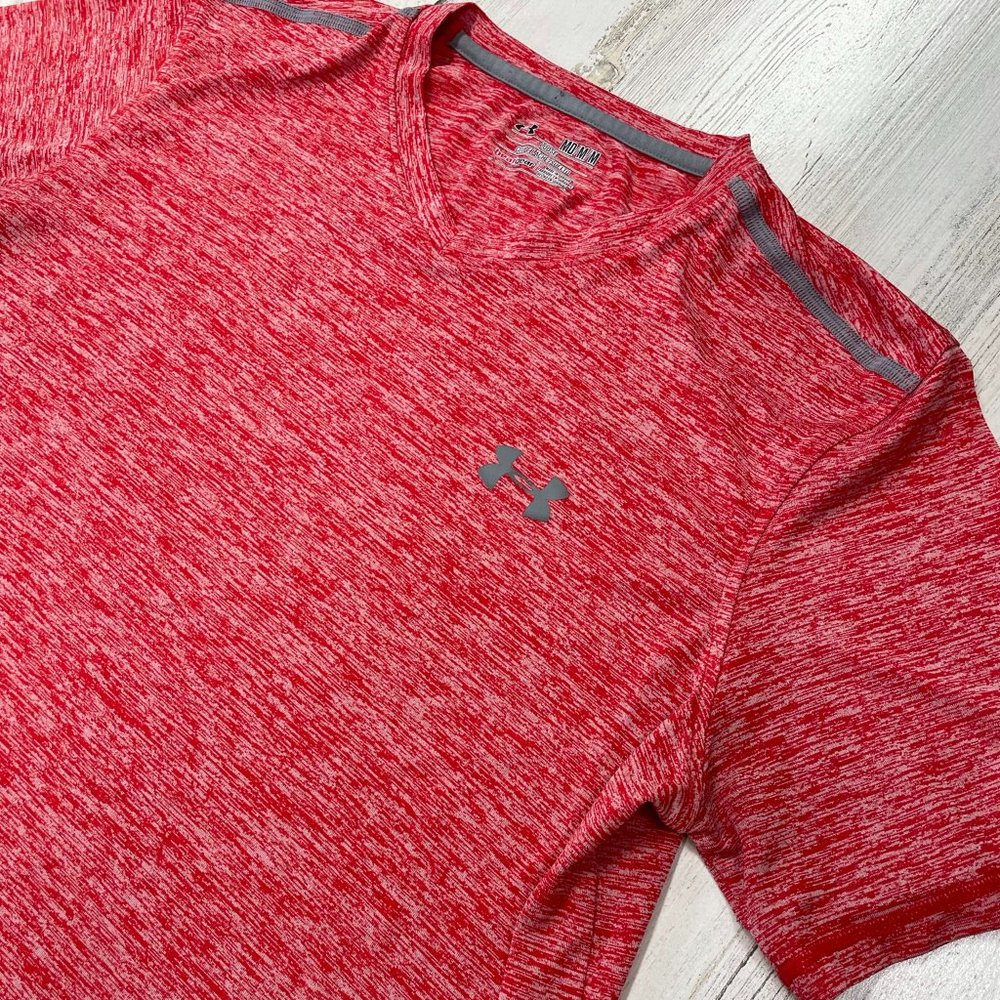 Under Armour HeatGear V Neck T Shirt Size M Red Loose
